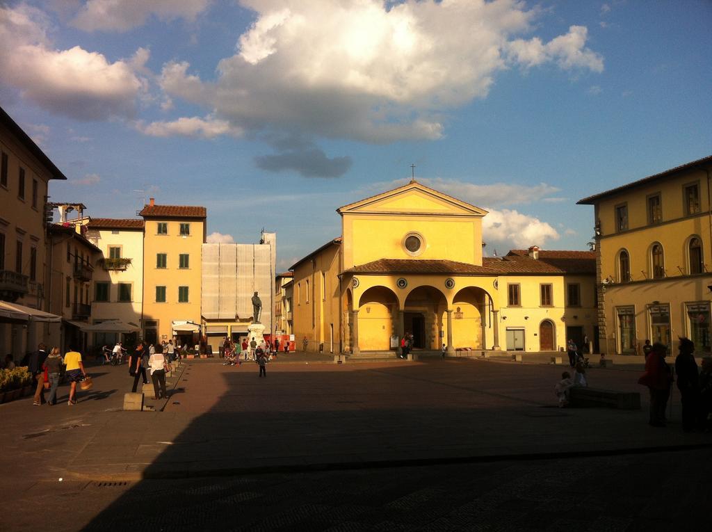 La Fiera Vecchia Apartments Meleto Buitenkant foto